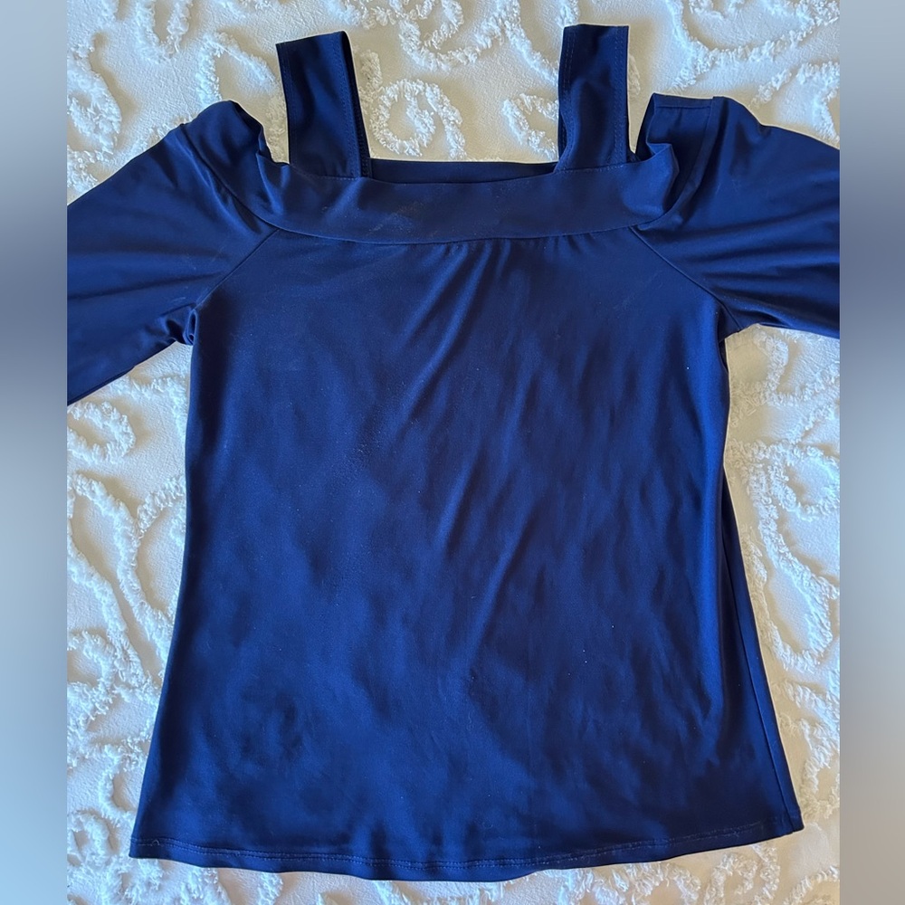 Clara Sun Woo cold shoulder,3/4 sleeve top, bra friendly, true navy blue, XS